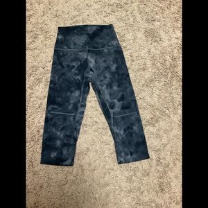Lululemon Tights align 7/8 length Navy size 4